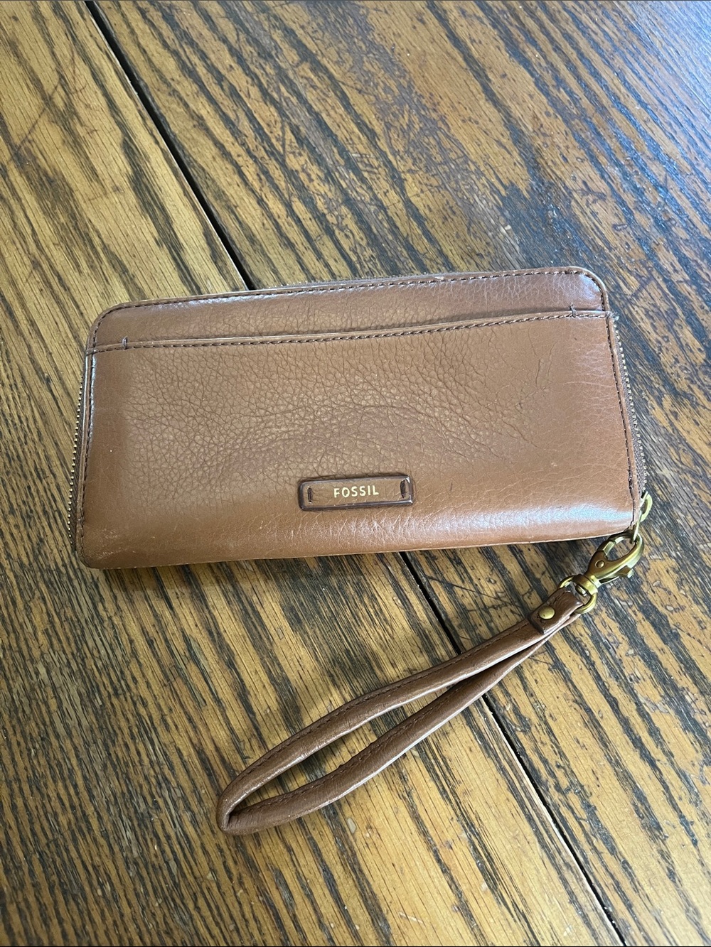 Fossil Tan Brown Leather Zip-Around Wristlet Wallet